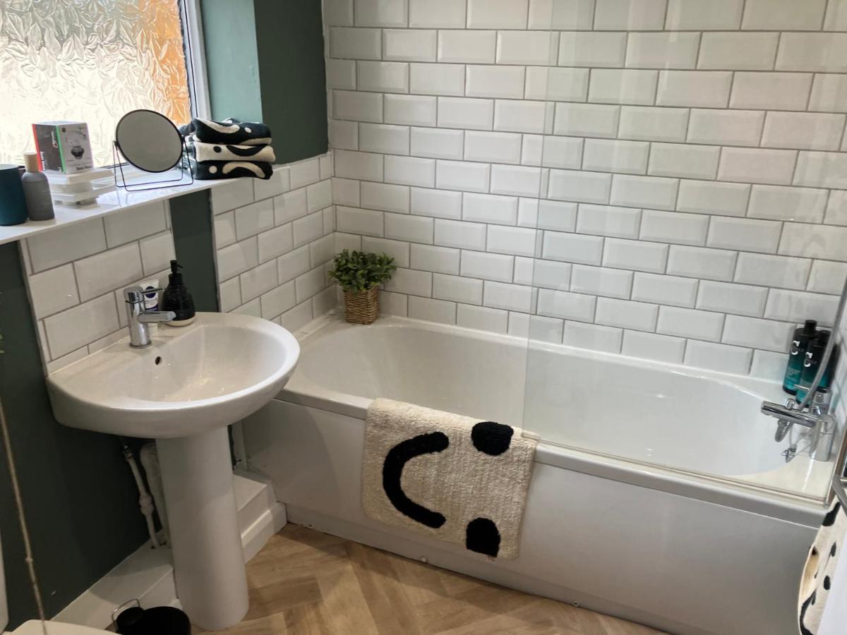 Rose Cottage - City Centre, Hospital Crownwork Studios, Nissan & Stadium Of Light Sunderland  Extérieur photo